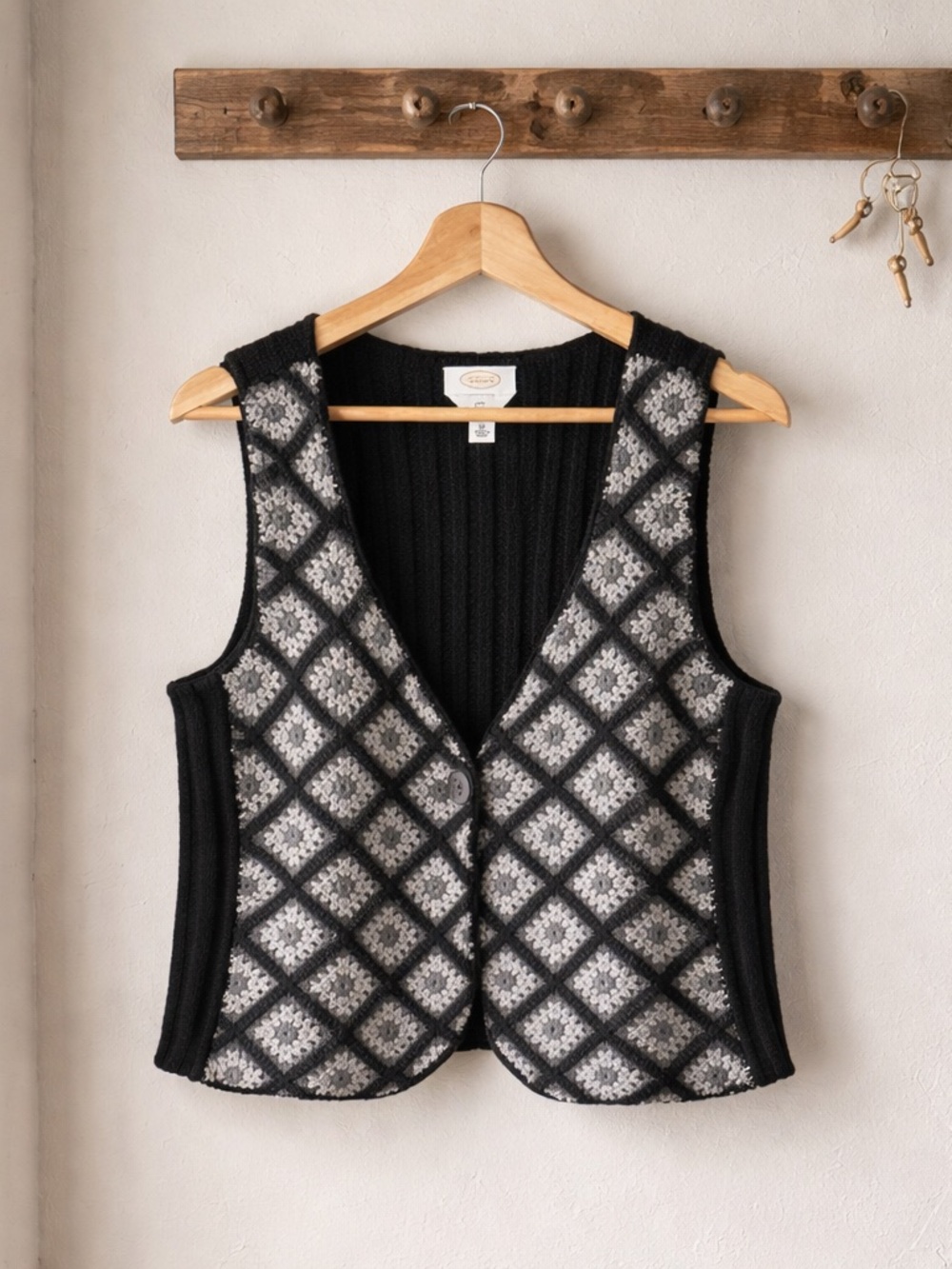 Talbots Black & White Knit Vest Size M